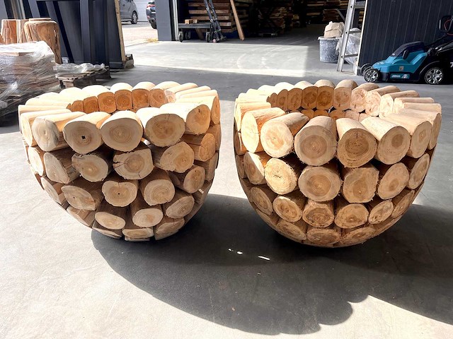 Unieke teak bloempot boomstammetjes (2x) - afbeelding 1 van  3
