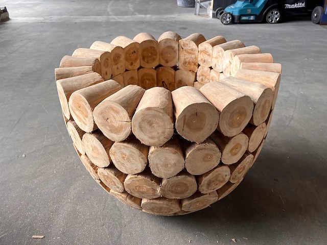 Unieke teak bloempot boomstammetjes - afbeelding 2 van  3