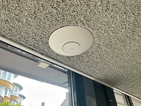 Unifi - achd - wifi versterker & switch (3x) - afbeelding 1 van  8