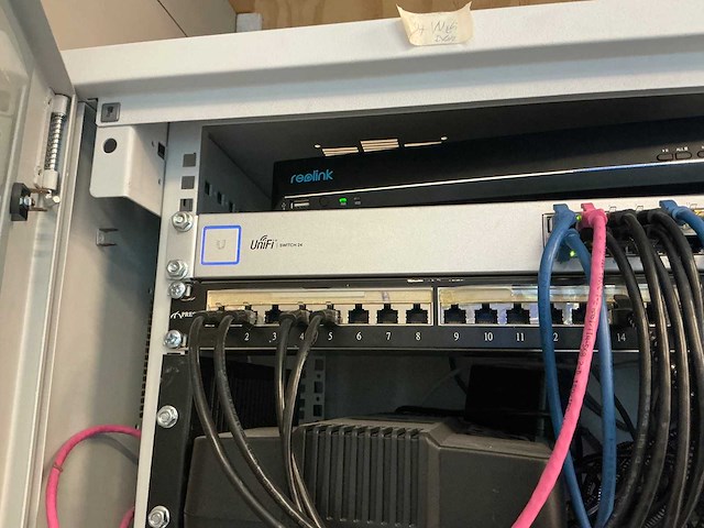 Unifi - achd - wifi versterker & switch (3x) - afbeelding 7 van  8