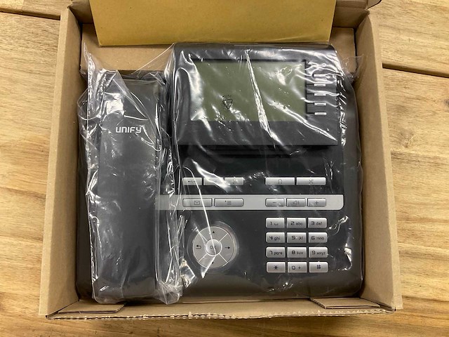 Unifi open stage 40/60 telefoon - afbeelding 1 van  3