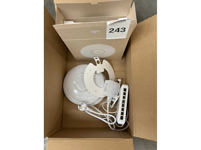 Unifi u6-pro/ uap-ac-pro wifi access point (3x) - afbeelding 7 van  7