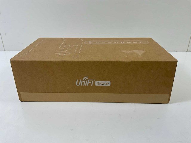 Unifi (usw-lite-8-poe), network switch x8 ports (new) - afbeelding 4 van  8