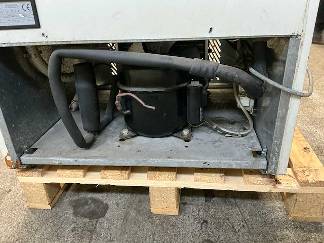 Unifrigor vns 042 vriezer - afbeelding 5 van  8