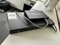 Unify edgerouter 4 / edgeswitch 24 lite router & switch - afbeelding 4 van  4