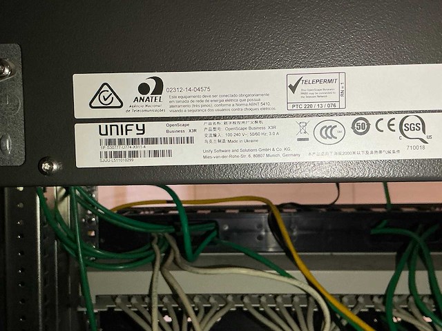 Unify switch 19” - afbeelding 2 van  2