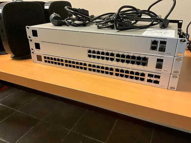 Unify switch (3x) - afbeelding 2 van  2
