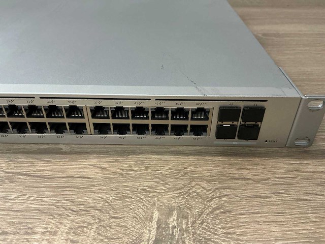 Unify usw pro 19" switch - afbeelding 4 van  4