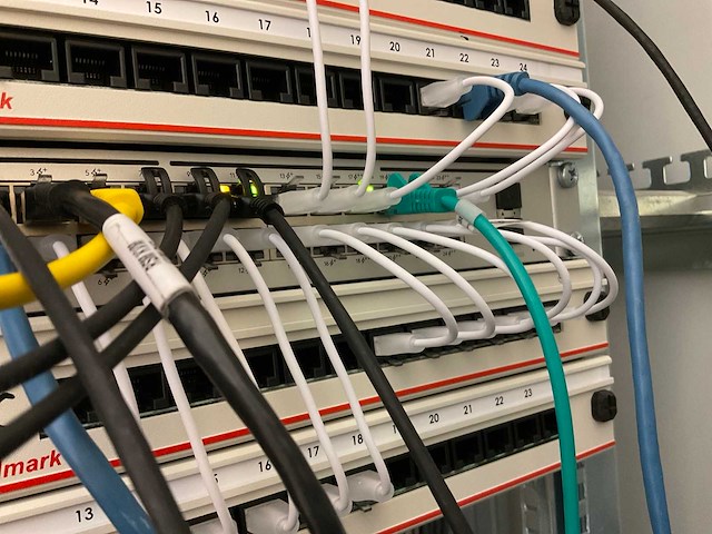 Unify usw pro 19" switch - afbeelding 3 van  6