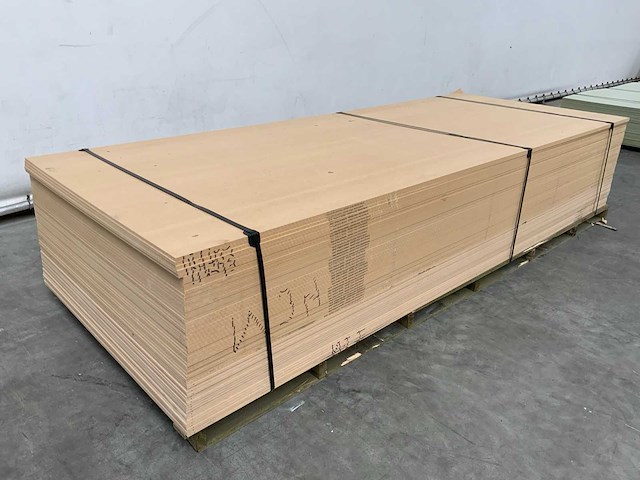 Unilin mdf 3055x1225x10mm (56x) - afbeelding 1 van  8
