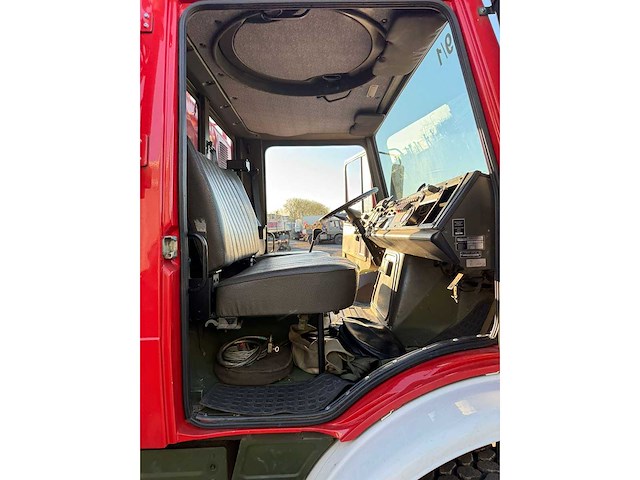 Unimog - brandweer - l1300 - bedrijfswagen - afbeelding 2 van  17