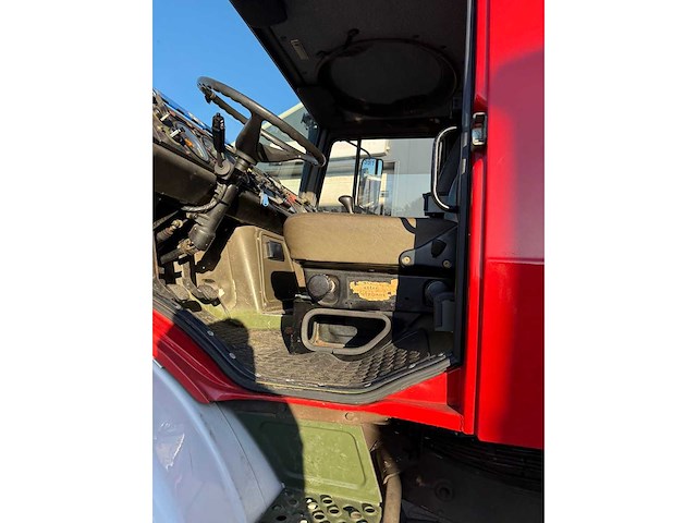 Unimog - brandweer - l1300 - bedrijfswagen - afbeelding 13 van  17