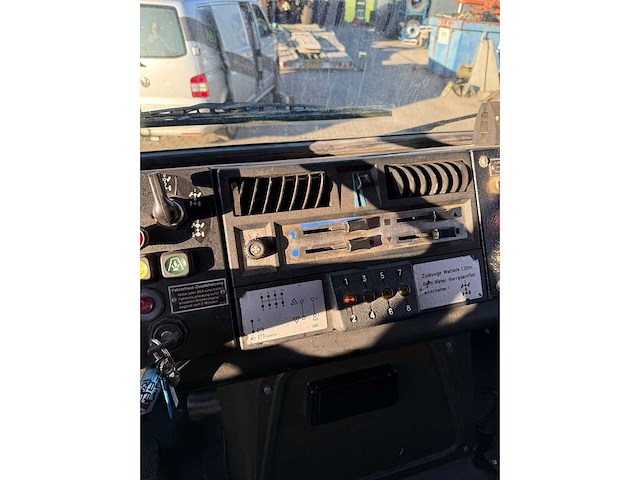 Unimog - brandweer - l1300 - bedrijfswagen - afbeelding 15 van  17