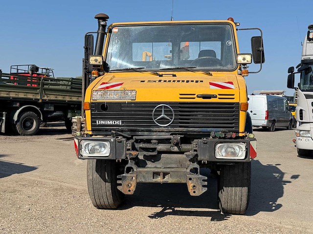 Unimog - u1400 - vrachtwagen - afbeelding 2 van  32