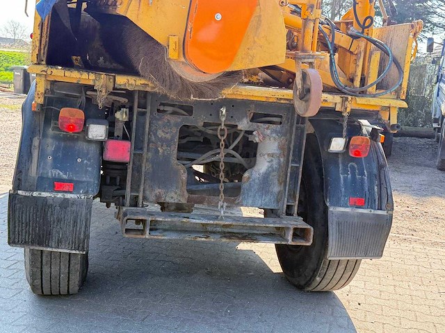 Unimog - u1400 - vrachtwagen - afbeelding 29 van  32