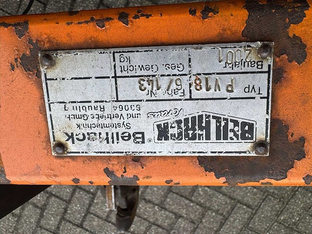 Unimog - ux100 - vrachtwagen - afbeelding 4 van  17