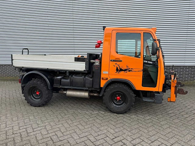 Unimog - ux100 - vrachtwagen - afbeelding 4 van  32