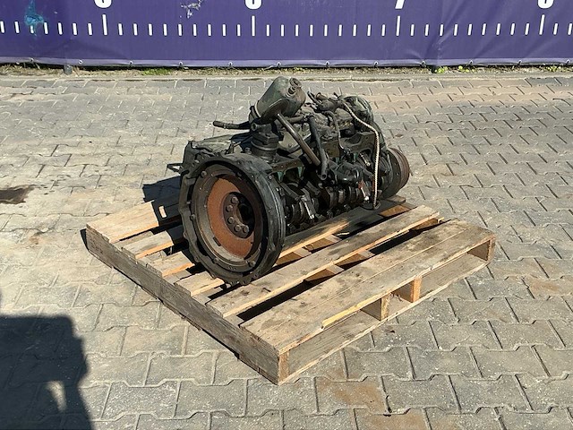 Unimog 406 dieselmotor - afbeelding 1 van  6