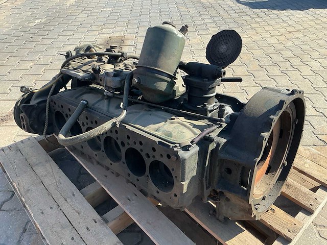 Unimog 406 dieselmotor - afbeelding 3 van  6