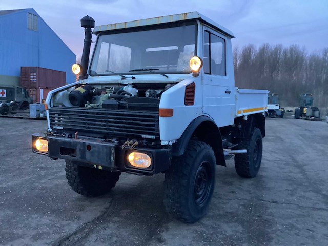 Unimog 424 vrachtwagen - afbeelding 10 van  25