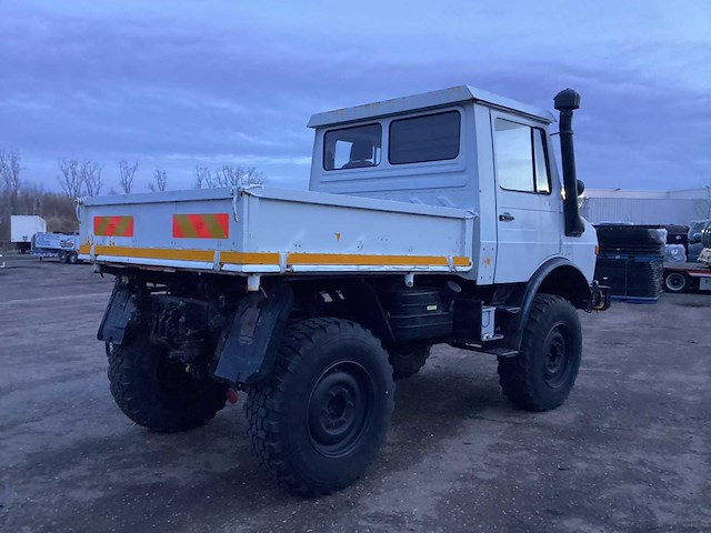 Unimog 424 vrachtwagen - afbeelding 9 van  25