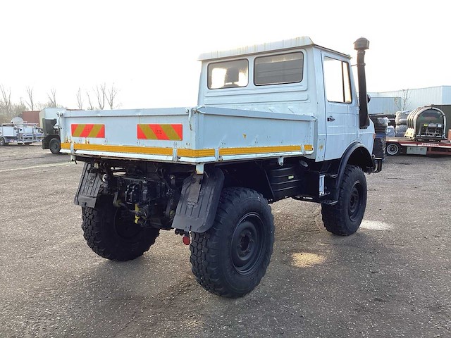 Unimog 424 vrachtwagen - afbeelding 4 van  25