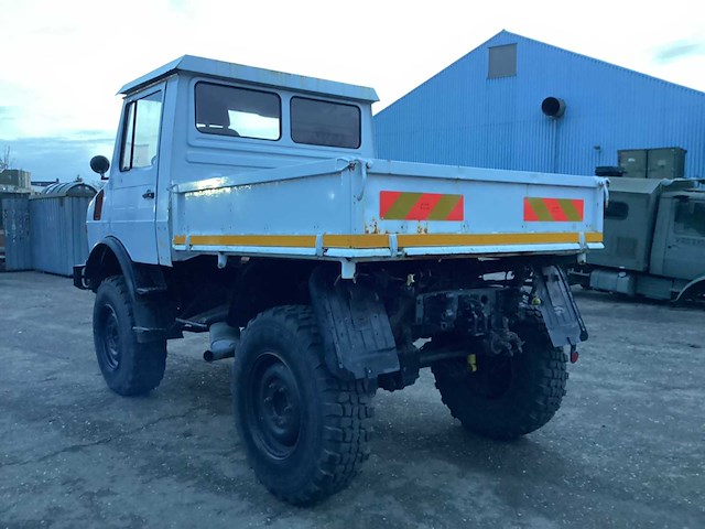 Unimog 424 vrachtwagen - afbeelding 22 van  25