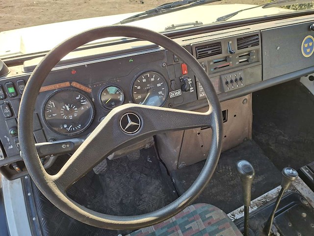 Unimog 4x4 - 1996 - 1650 l38 - vrachtwagen - afbeelding 2 van  13