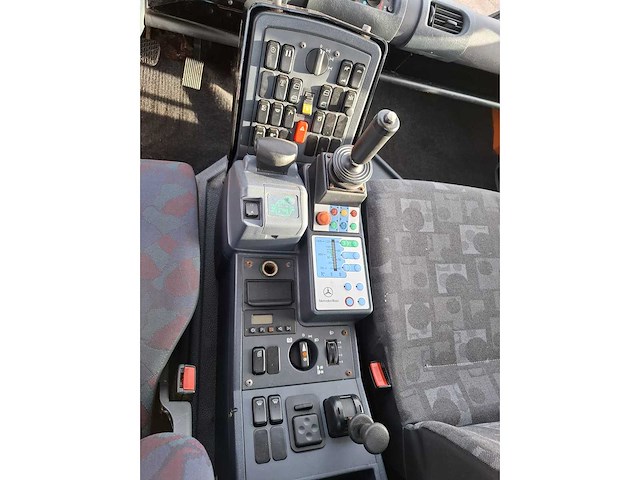 Unimog 4x4 - u500 - bedrijfswagen - afbeelding 8 van  11