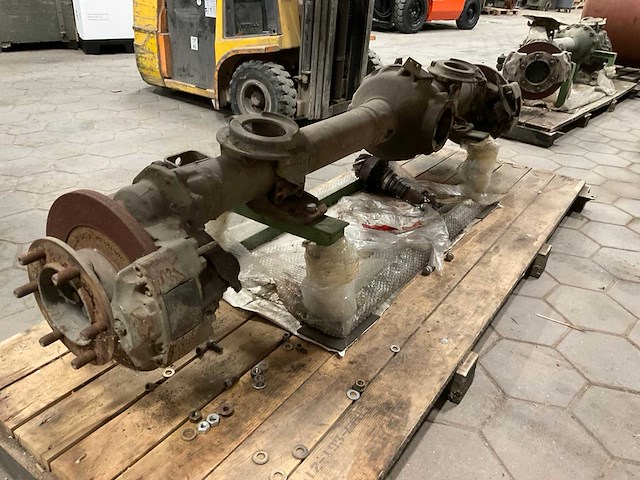 Unimog achteras - afbeelding 1 van  7