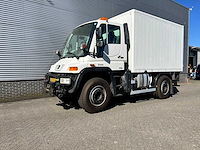 Unimog mercedes-benz - u 400 - vrachtwagen