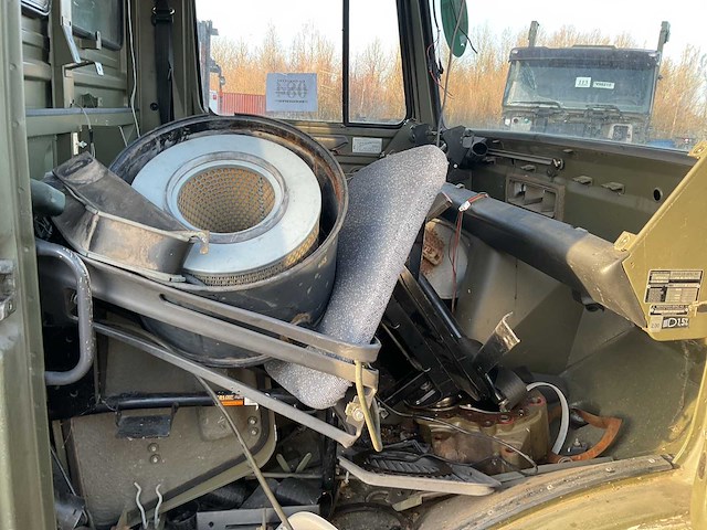 Unimog u 1350 lm legervoertuig - afbeelding 5 van  8