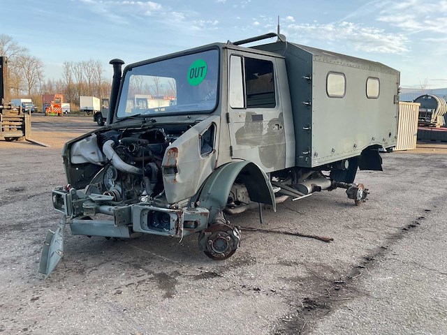 Unimog u 1350 lm legervoertuig - afbeelding 1 van  7