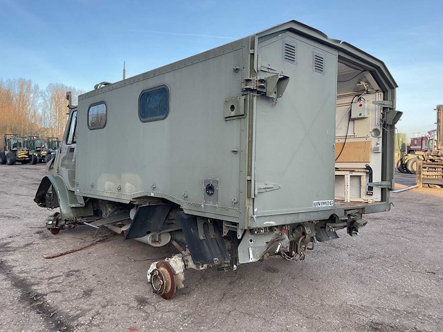 Unimog u 1350 lm legervoertuig - afbeelding 3 van  7