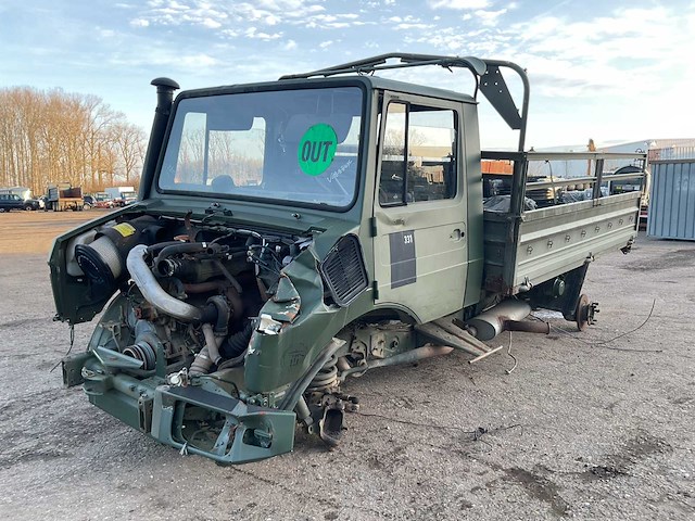 Unimog u 1350 lm legervoertuig - afbeelding 2 van  7