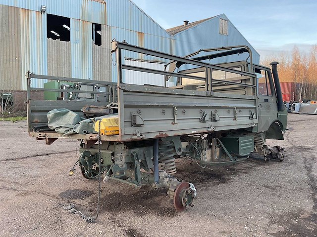 Unimog u 1350 lm legervoertuig - afbeelding 1 van  7