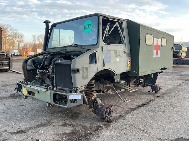 Unimog u 1350 lm legervoertuig - afbeelding 4 van  8