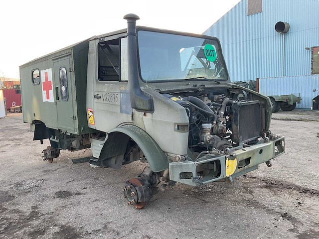 Unimog u 1350 lm legervoertuig - afbeelding 3 van  8
