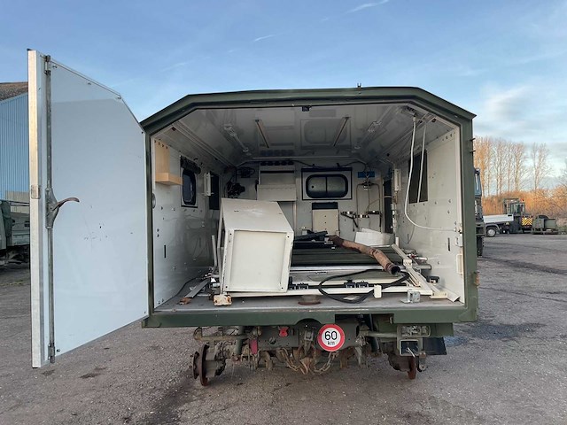 Unimog u 1350 lm legervoertuig - afbeelding 6 van  8