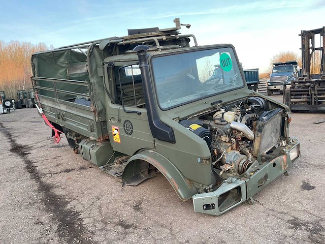 Unimog u 1350 lm legervoertuig - afbeelding 3 van  7