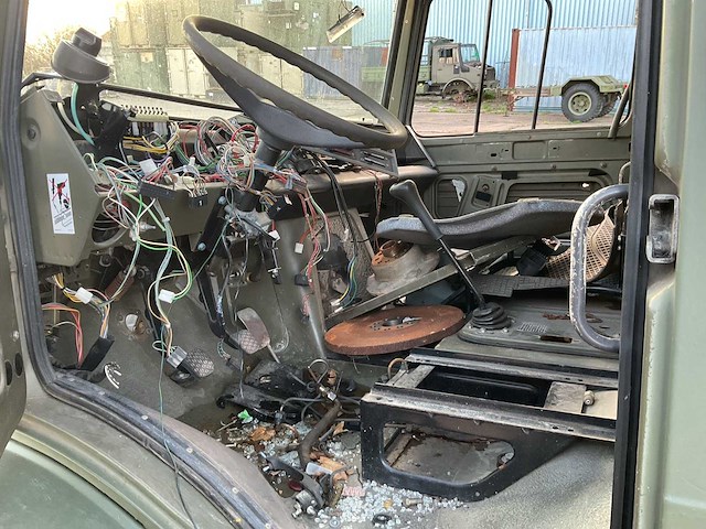 Unimog u 1350 lm legervoertuig - afbeelding 4 van  7