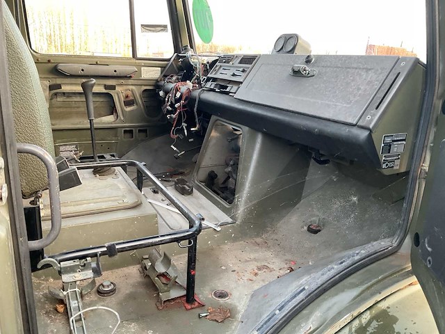 Unimog u 1350 lm legervoertuig - afbeelding 7 van  8