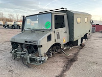 Unimog u 1350 lm legervoertuig - afbeelding 2 van  8