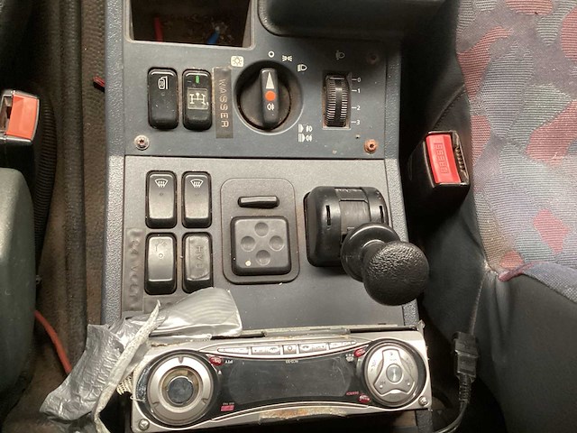 Unimog u 400 vrachtwagen - afbeelding 6 van  13