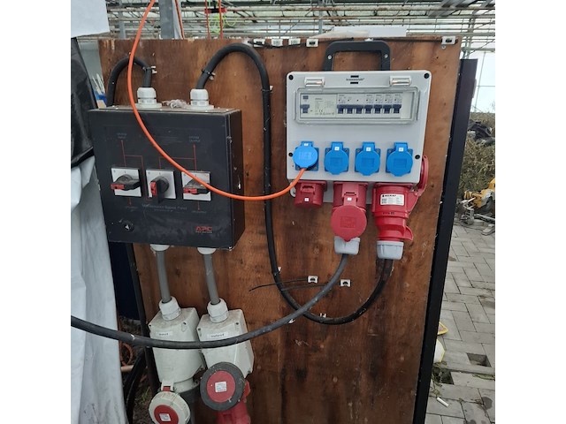 Uninterruptible power supply, apc - afbeelding 4 van  13