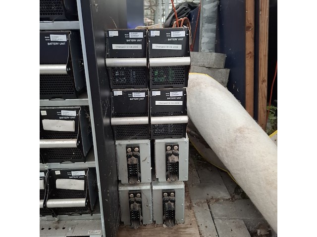 Uninterruptible power supply, apc - afbeelding 12 van  13