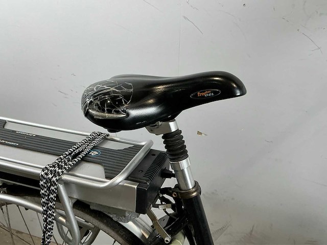 Union switch elektrische damesfiets - afbeelding 4 van  6