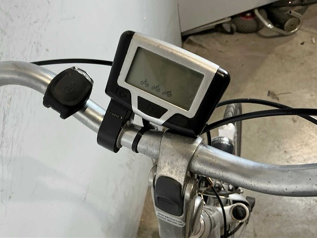 Union switch elektrische damesfiets - afbeelding 6 van  6