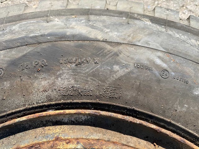 Uniroyal - f-20 - band 12.00r20 - afbeelding 7 van  9