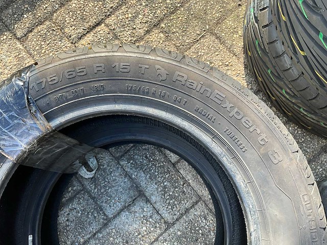 Uniroyal / toyo banden 175/65 r15 & 195/45 r16 - afbeelding 5 van  7